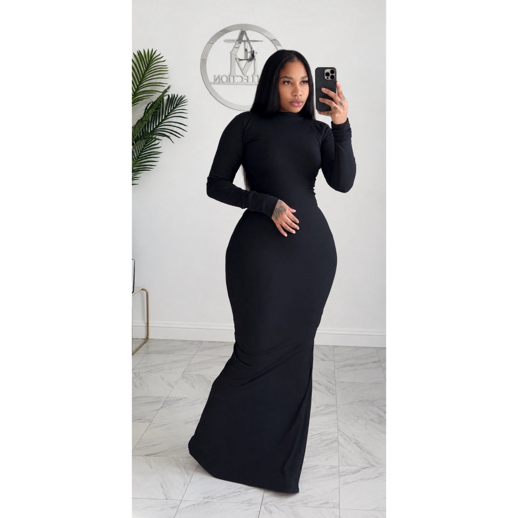 Black ribbed mermaid dress and beanie